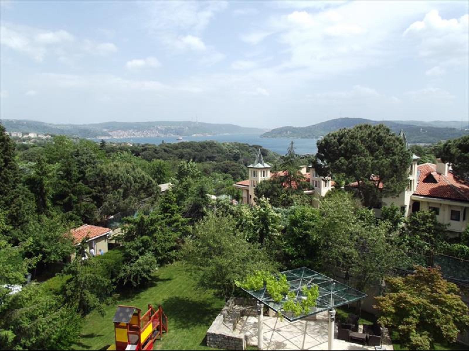 Üstay Tarabya Evleri